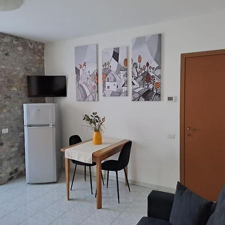 Appartamento Anna Lungo Fiume - Lago Maggiore Sesto Calende Ngoại thất bức ảnh